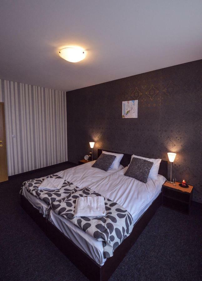 Elite Spetema Hotel Bozhurishte Екстер'єр фото