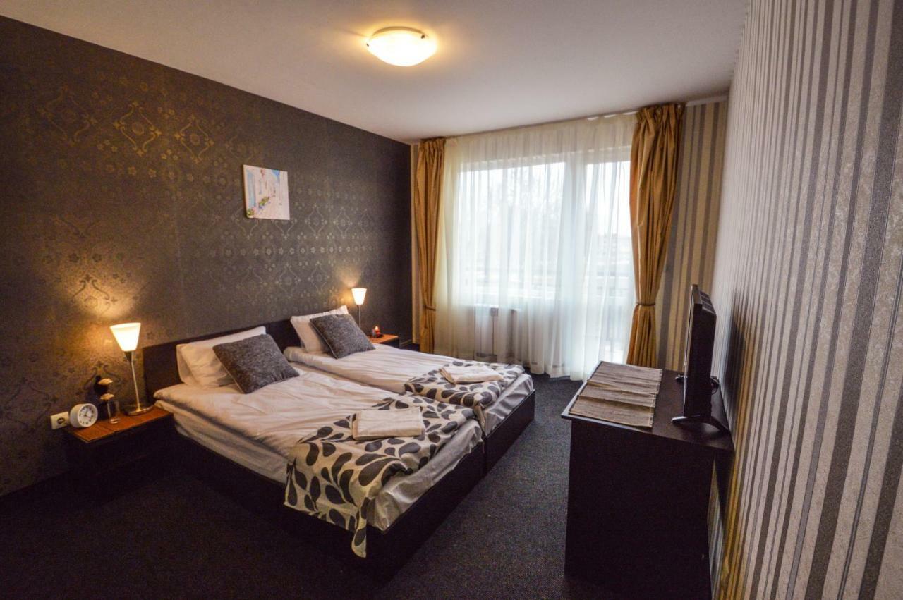 Elite Spetema Hotel Bozhurishte Екстер'єр фото